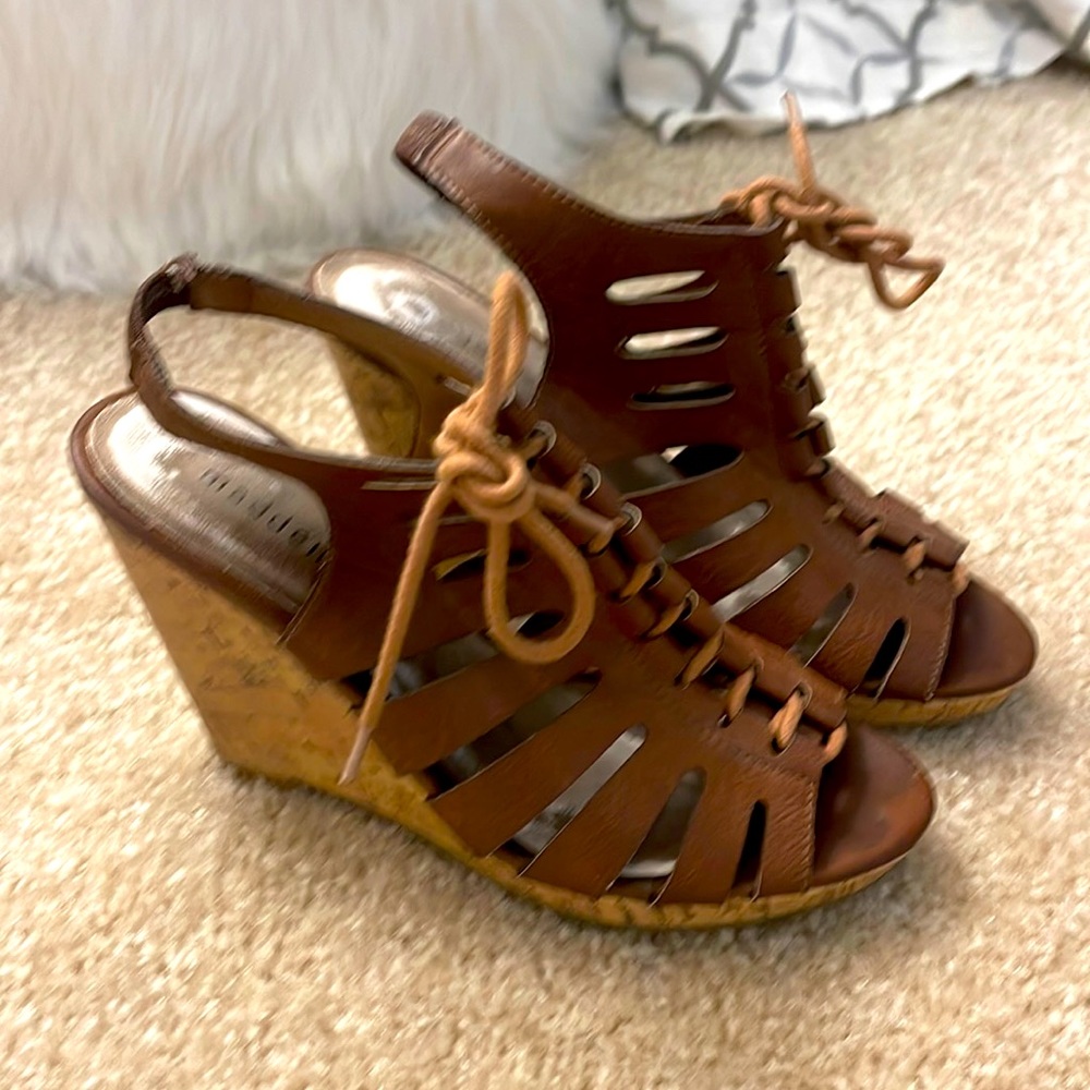 Madden Girl size 6.5 Margooo wedge sandals heels brown